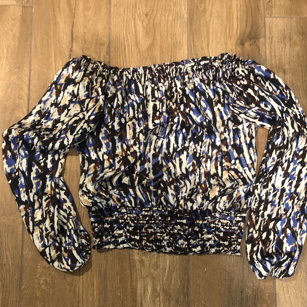 Off-shoulder top